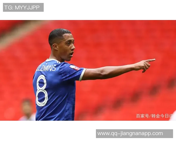 拉齐奥冬窗转会操作顺利进行俱乐部出售传闻被证实为假消息 拉齐奥冬窗转会操作顺利进行俱乐部出售传闻被证实为假消息